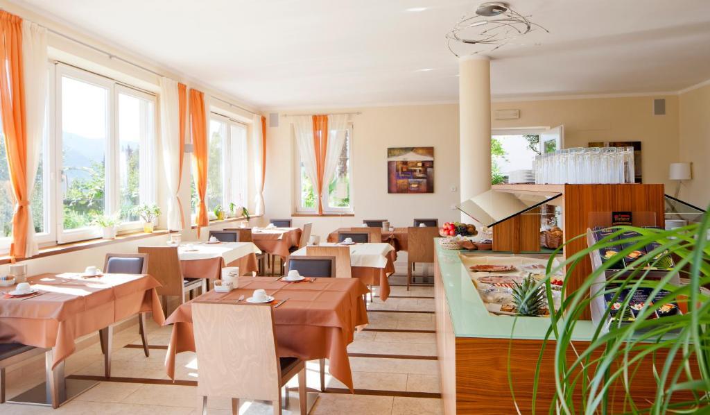 Hotel Residence Pernhof テルメーノ エクステリア 写真